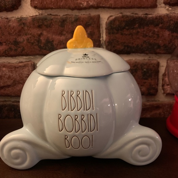 Rae Dunn Bippity Boppity Boo Cinderella Carriage Cookie Jar - Picture 2 of 4